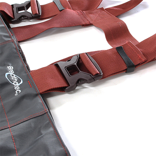 肩ベルト部は軽量・高強度なYKK LB-LVバックルと肩ベルトカンを採用