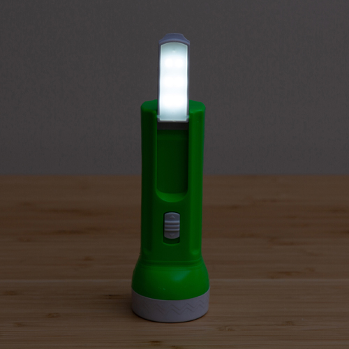 懐中電灯ランタン点灯イメージ